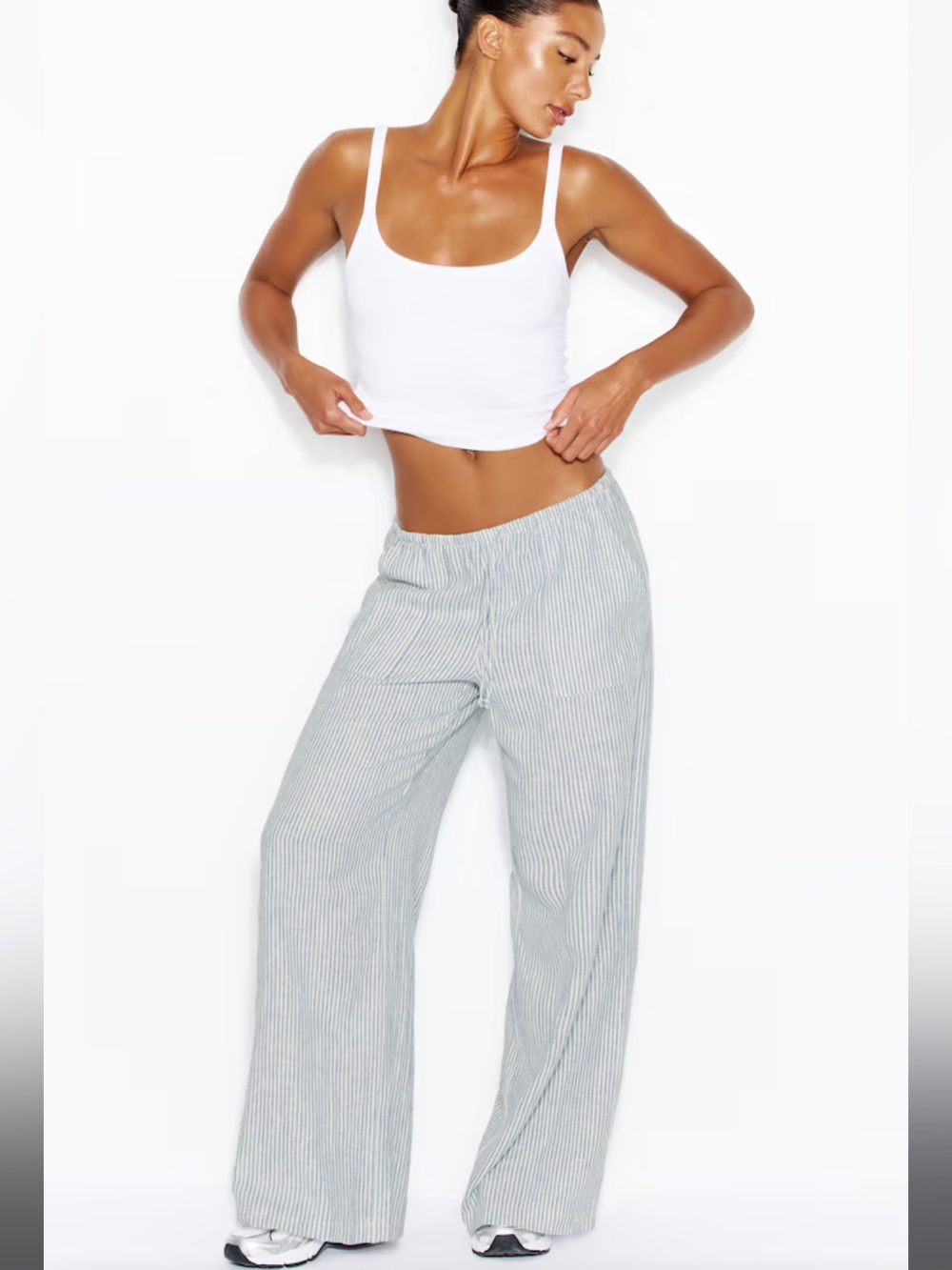Garage Women's Wide-Leg Linen Stripe Pants - White/Light Blue